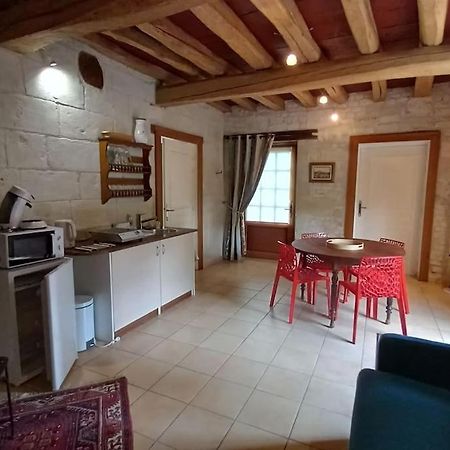 Le Logis De La Tour Villa Loudun Exteriör bild